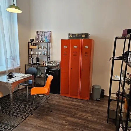 Industrial Am Neuen Dom *